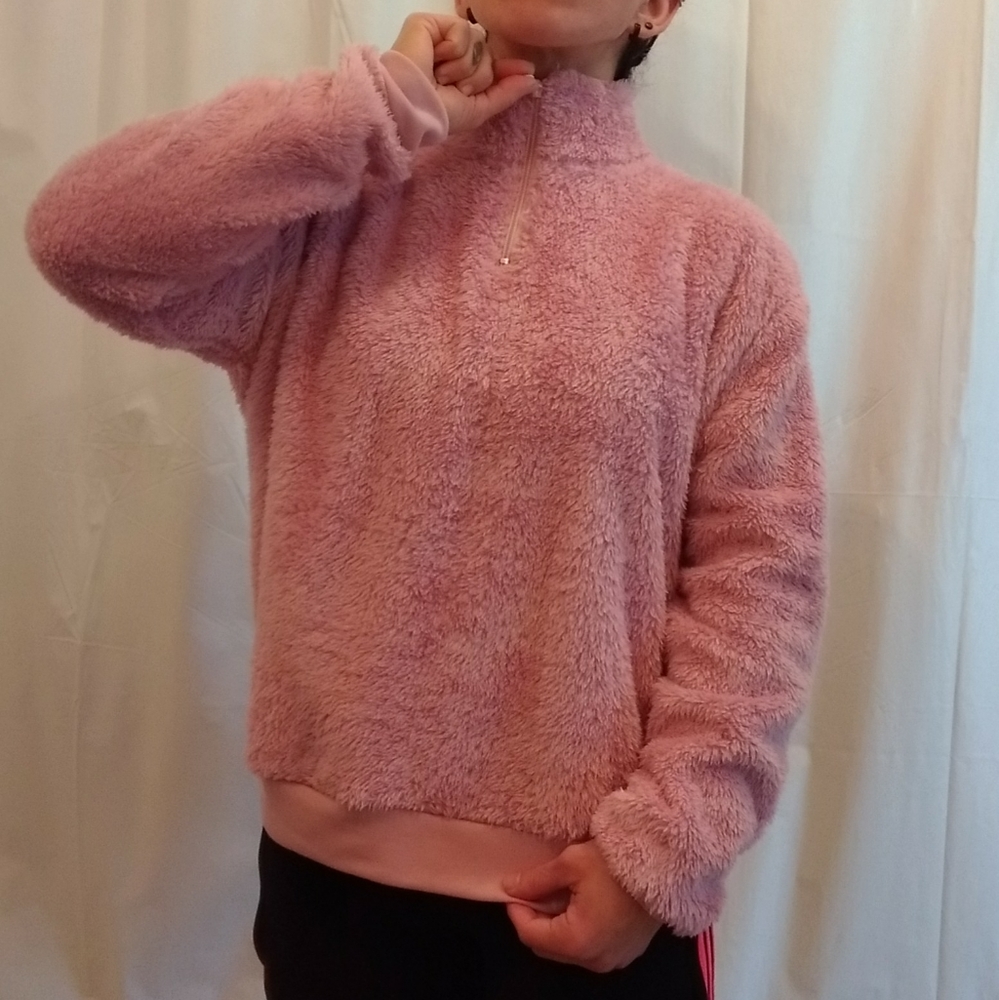 FIFTH SUN rose Fuzzy sweater